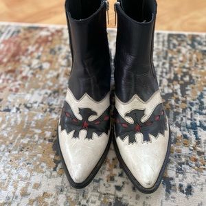 Golden goose leather cowboy ankle boots size 42